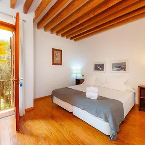  Villa Villa Cala Bona Spain